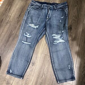 Judy Blue Ripped Boyfriend Jeans in Classic Blue